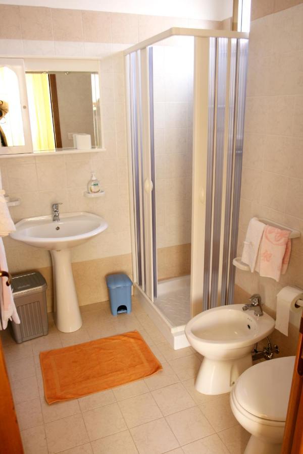 Salento Al Mare Bed and Breakfast Taviano  Δωμάτιο φωτογραφία